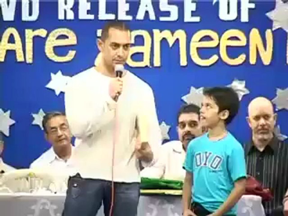 Ghajini director joins Shahrukh Khan camp.mp4
