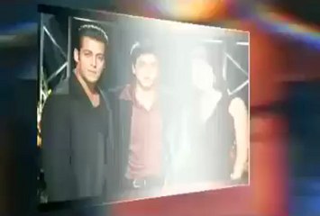 Katrina Kaif and Gauri Khan trying to patch SRK and Salman.mp4