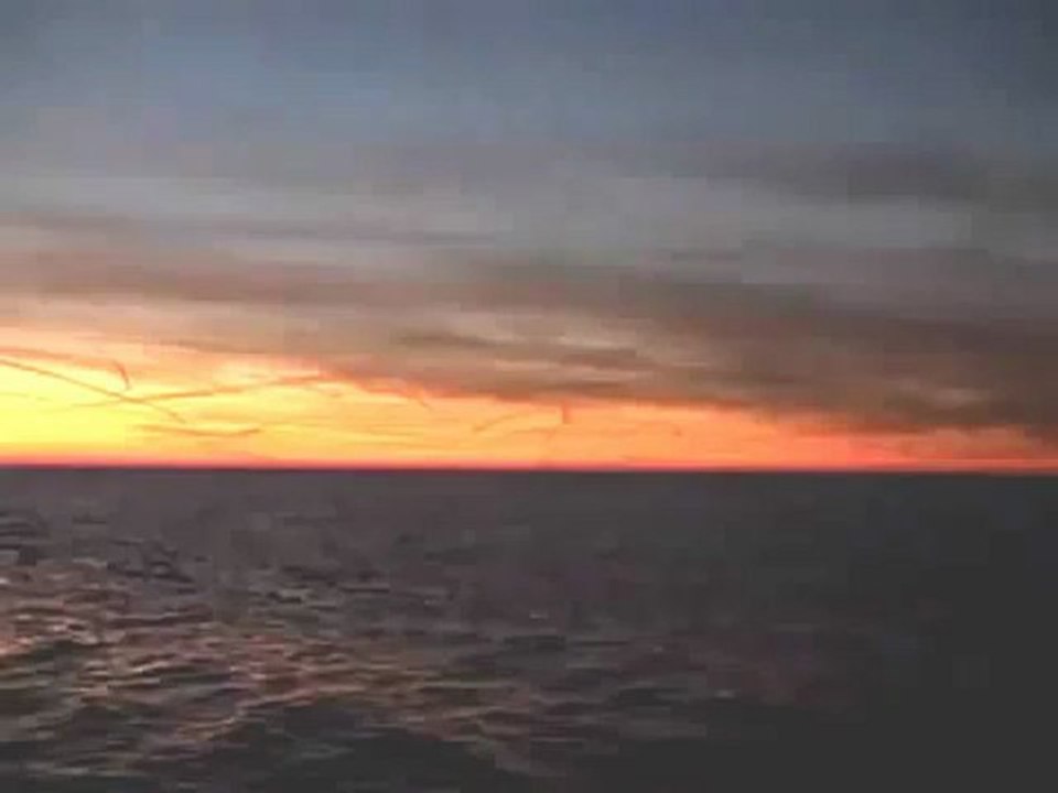 Bizarre UFOs UFO Over Lake