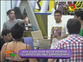 Pronto.com.ar En el 'Artista del año' criticaron a Reinhold y a Ronnie