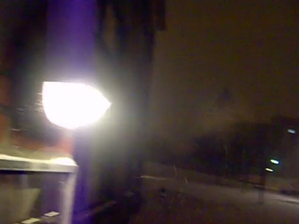 il fais une tempette de neige avec moin 2 degree