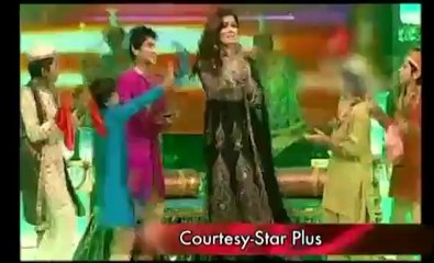 Raveena Tandon judges contestants.mp4