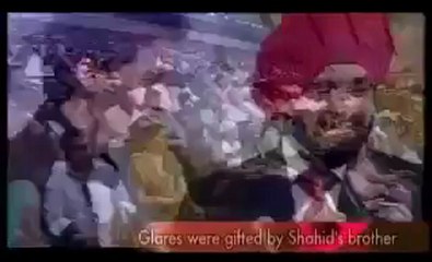 Shahid Kapoors glares stolen at Rajiv Gandhi Awards Ceremon.mp4