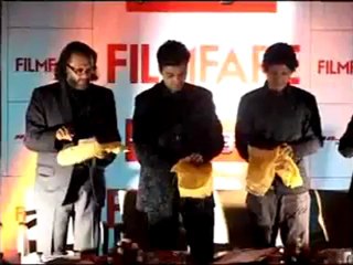 When directors get directed to pose....mp4