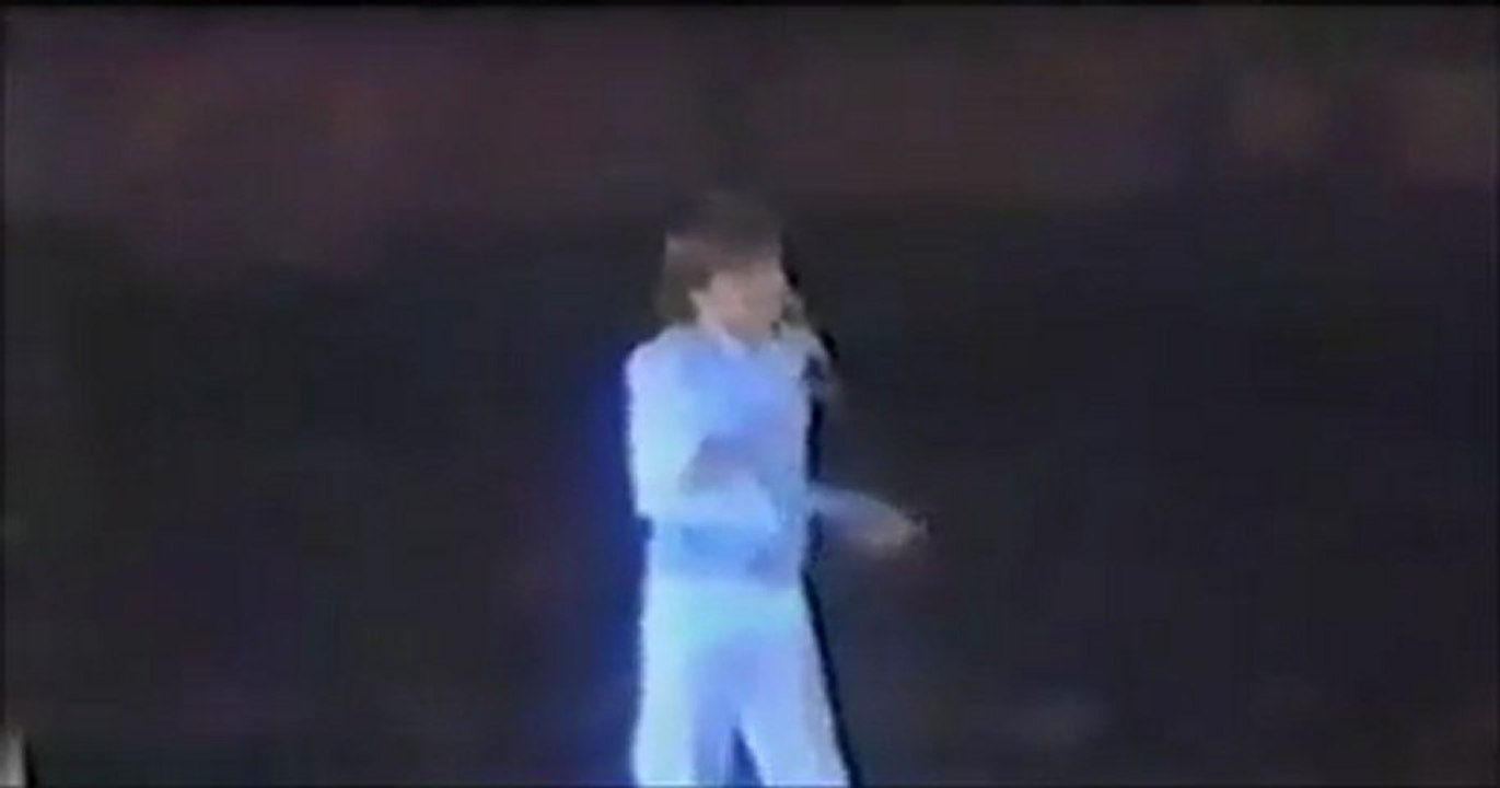 Menudo Rayo de Luna!  canta - Rick Martin no Morumbi.