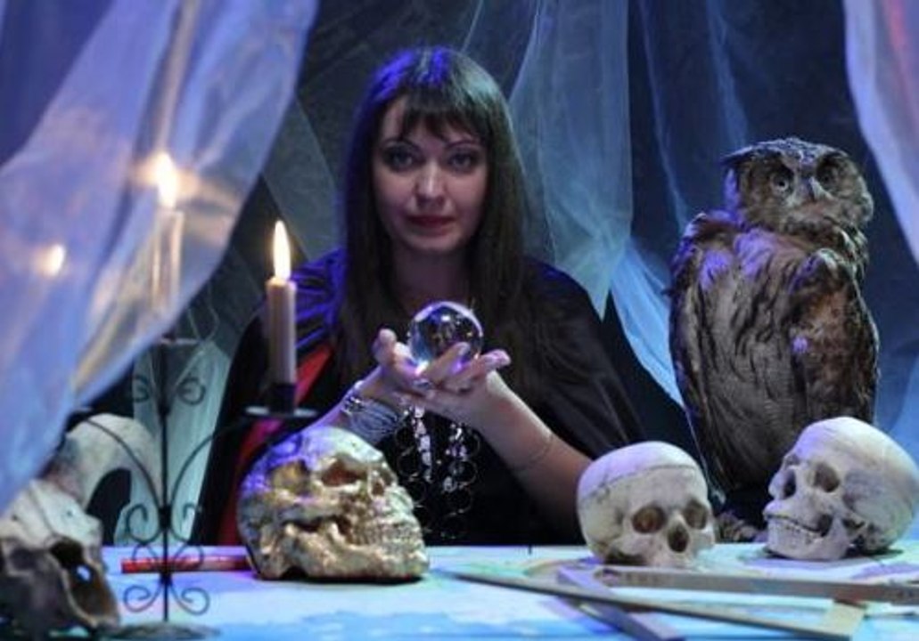 Интерактивные предсказательные системы online: карты Таро, Ленорман, Руны, зодиакальный оракул, астрологическое гадание по знакам Зодиака