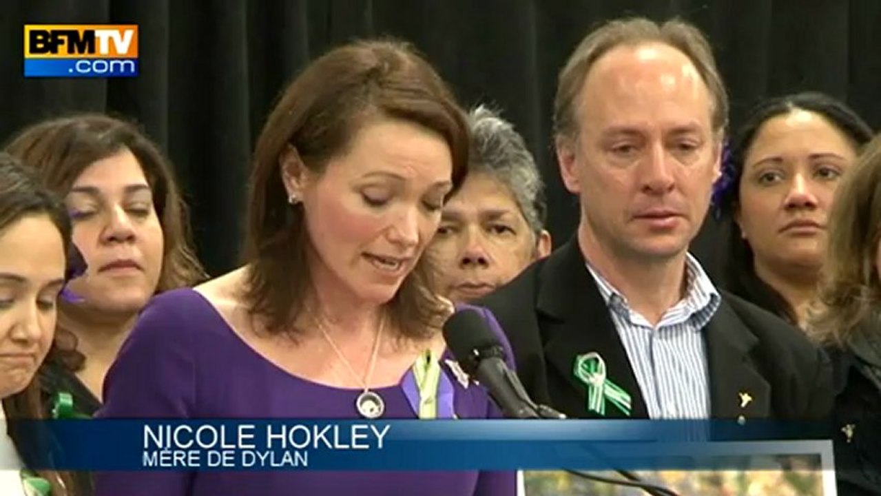 Un mois après la fusillade, Newtown toujours sous le choc