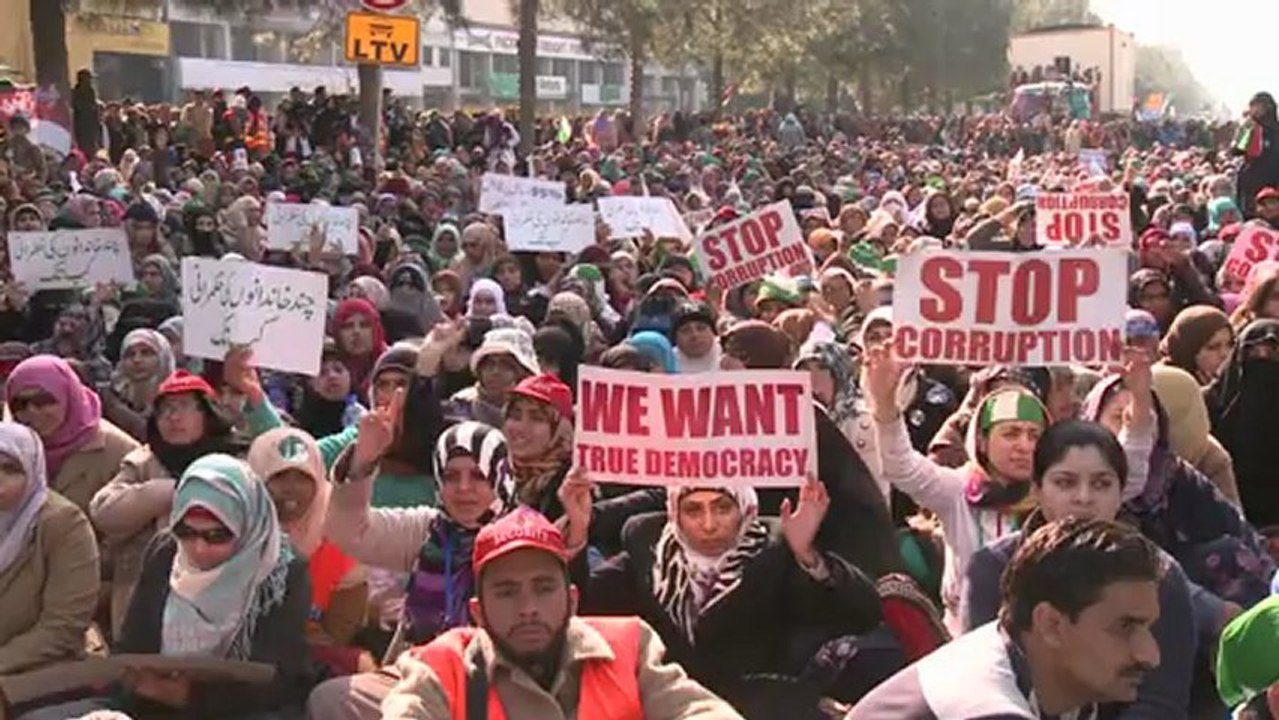 Pakistan in Führungskrise - Haftbefehl gegen Regierungschef