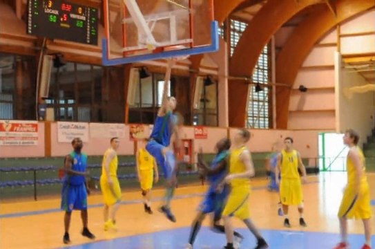 Basket - Junior 1 - Le Chesnay Versailles bat Poissy