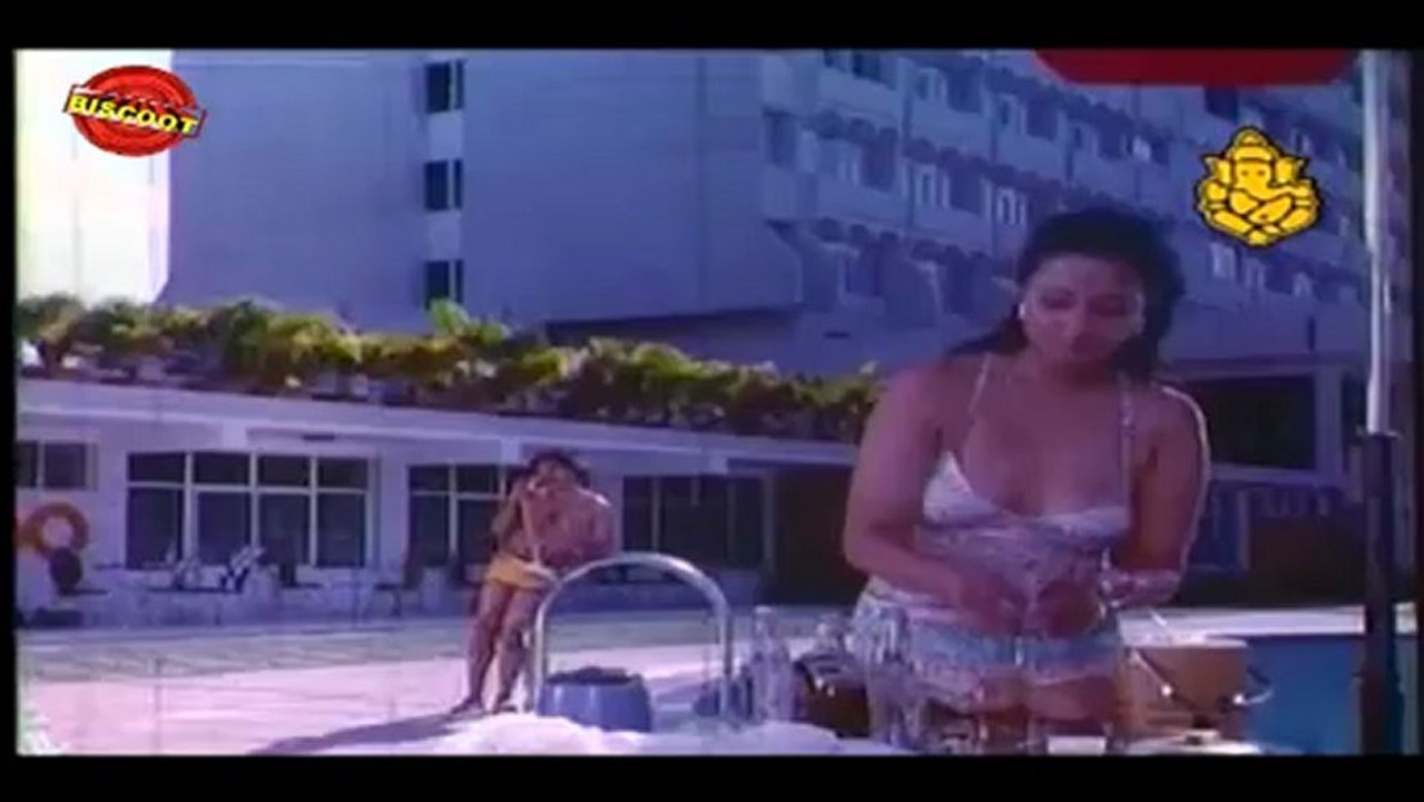 Yuga purusha (Dialogue) V. Ravichandran, Moon Moon Sen, Leelavathi (Clip 1)