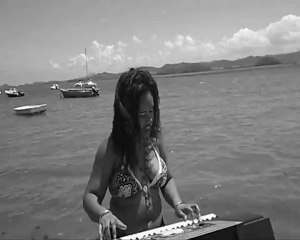 Prend Ma Main - Princess Kinzy