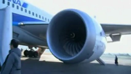 Dreamliner emergency landing: Footage shows evacuation