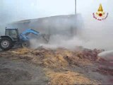 Pescara - Incendio capannone agricolo (13.01.13)