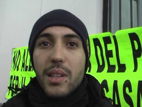 Napoli - Occupato l'archivio storico (12.01.13)