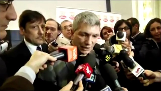 Vendola - Apre la campagna elettorale, benvenuti a sinistra (11.01.13)
