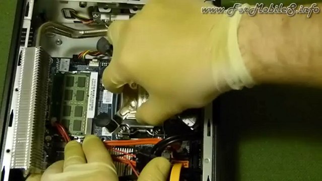 Shuttle XH61V - Come inserire una CPU Intel 1155 (TDP 65W)