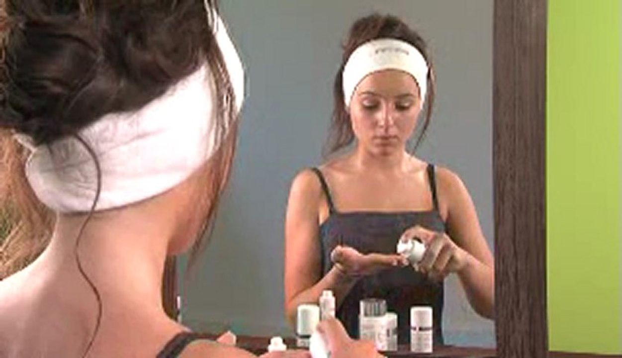 Contour des Yeux A143