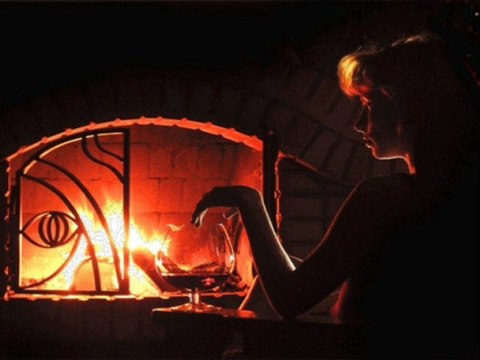 ESENGÜL BENDE SEVDİM ARKADAŞ