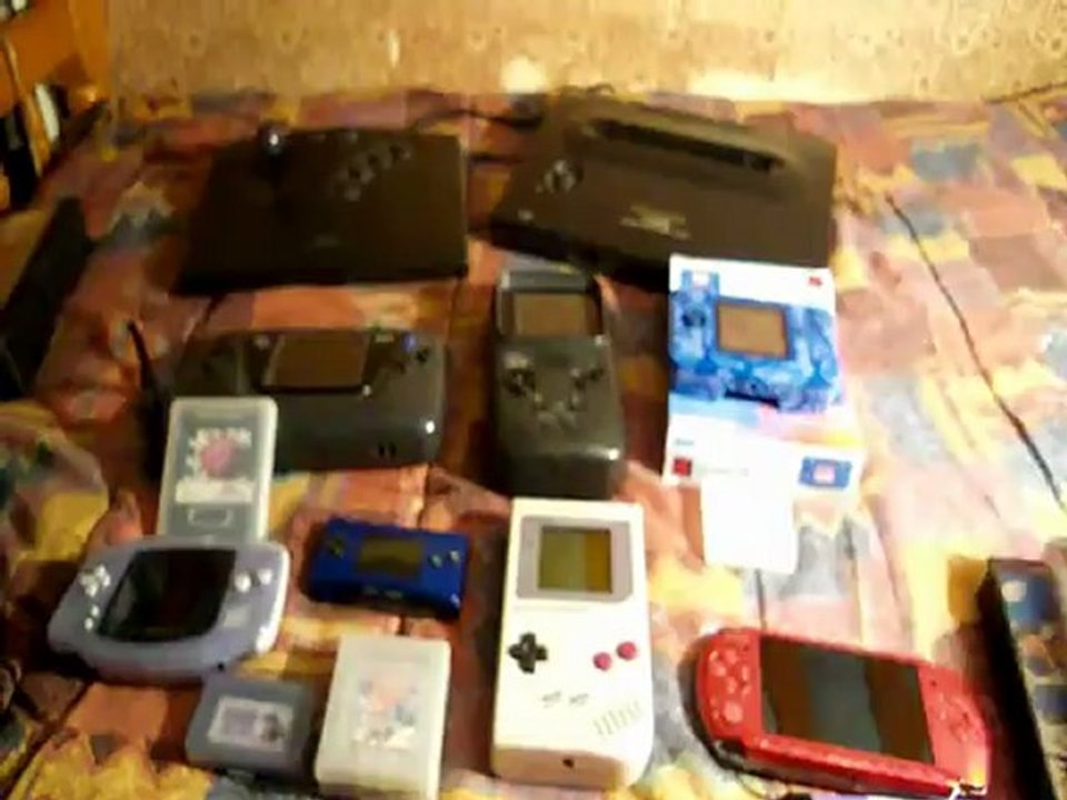 Vidéos des internautes - SNK et sa console portable la Néo Géo Pocket Color