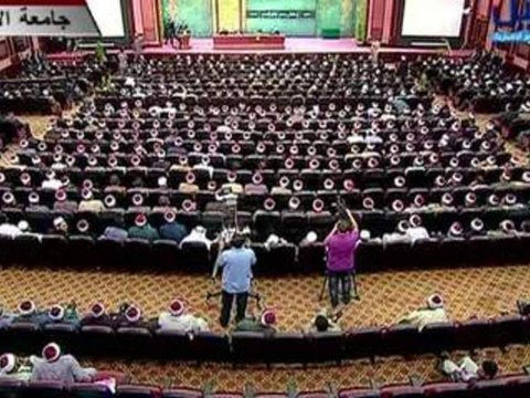 Le président égyptien Mohamed Morsi prend l'ascendant sur l'armée