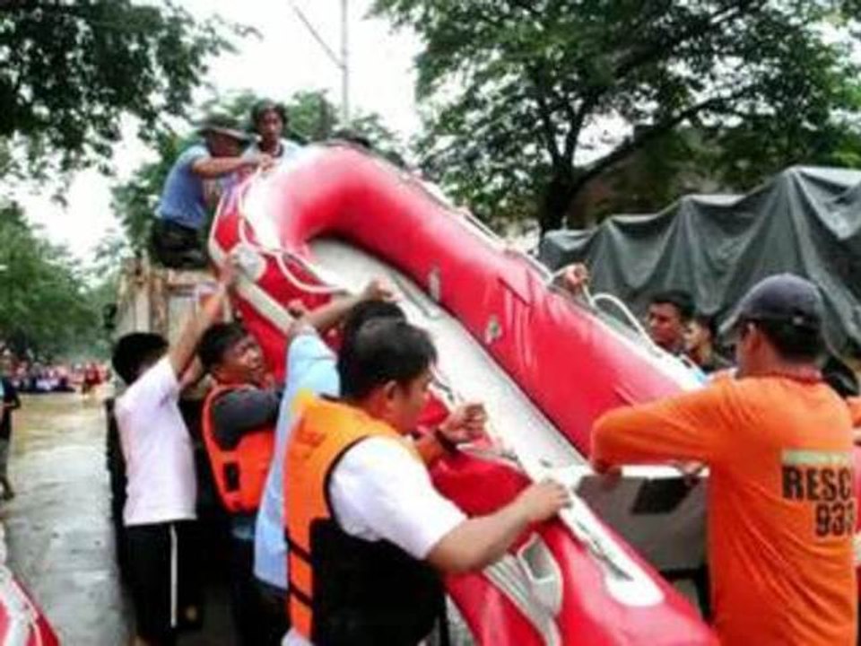 Inondations à Manille : 80 % de la ville submergée, 2,5 millions de sinistrés