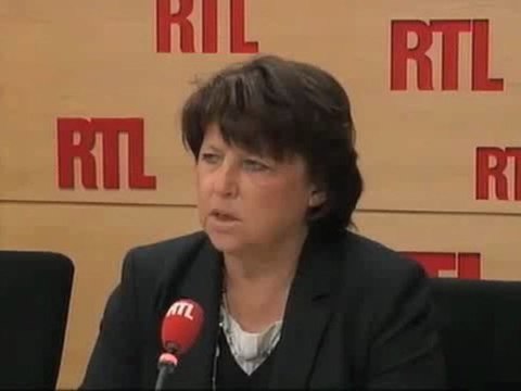 Martine Aubry : Il faut que Valérie Trierweiler soit plus discrète