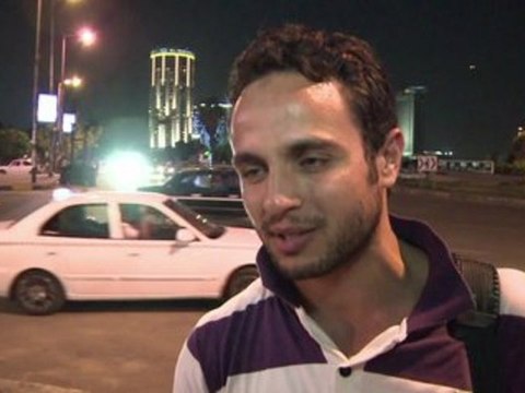 Réactions d'Egyptiens après l'accident cardiaque de Moubarak