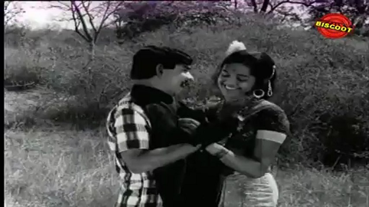 Penpada (Comedy Scene) Bahadoor, Adoor Bhasi
