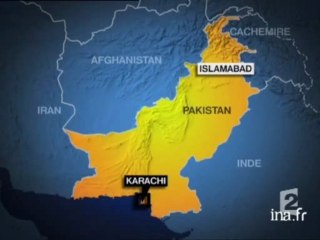 David Pujadas annonce l'attentat de Karachi, le 8 mai 2002