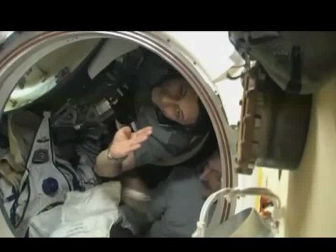 Trois astronautes de retour sur Terre