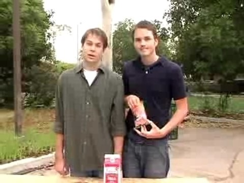 parodie de l'expérience coca + Mentos