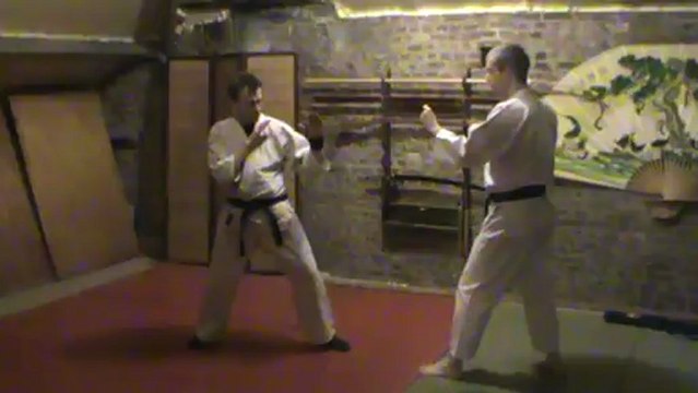 (gedan) o mawashi geri (kubi)