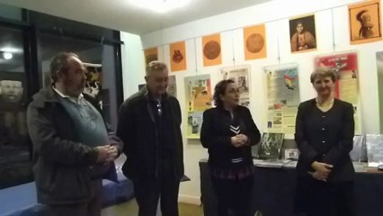 Meru :  exposition sous le soleil des indiens