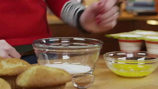 Cinnamon-Buttermilk Muffins