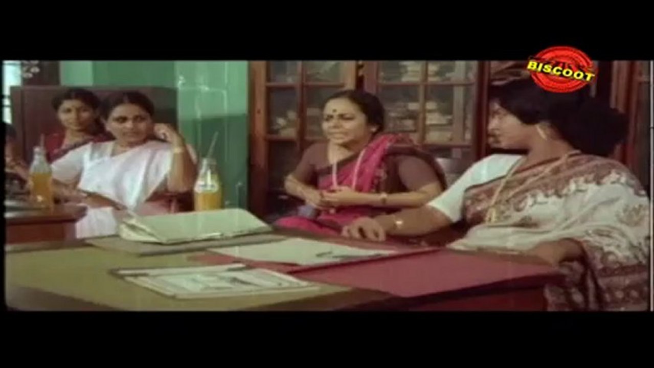 Adaminte Variyellu (Comedy Scene) Sreevidhya