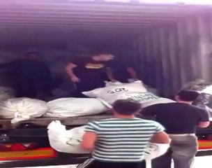 Clothesforcash.com loading second hand clothing