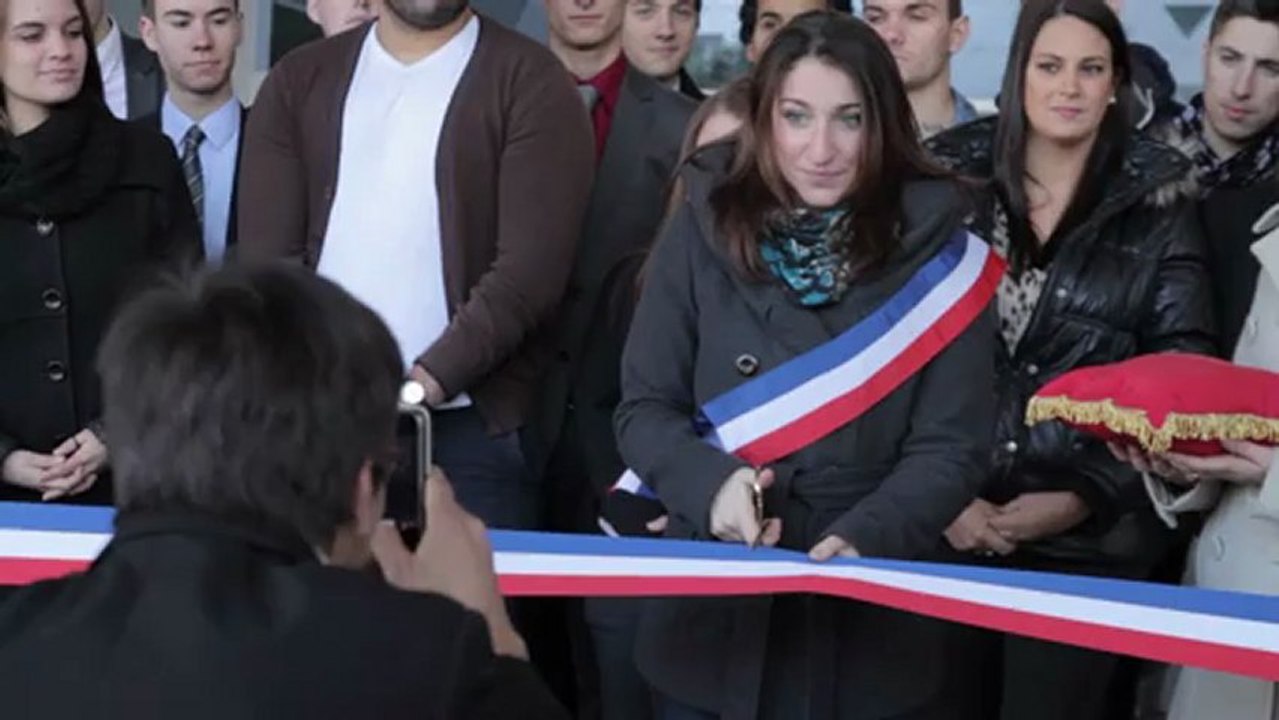 Chaque jour, derrière chaque élu, chaque personne qui travaille à la Région, il y a un jeune.