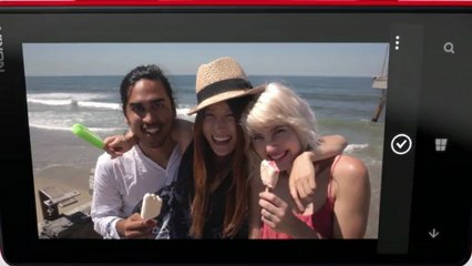 Nokia Lumia 820 ile tanışın.