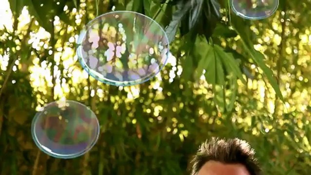 Rayman Origins - Bande-annonce #6 - Michel Ancel au rendez-vous !