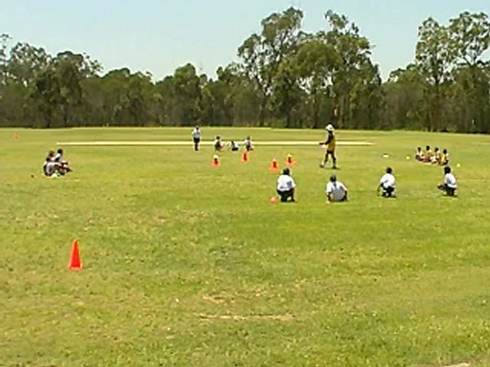 B09 Footy Basket