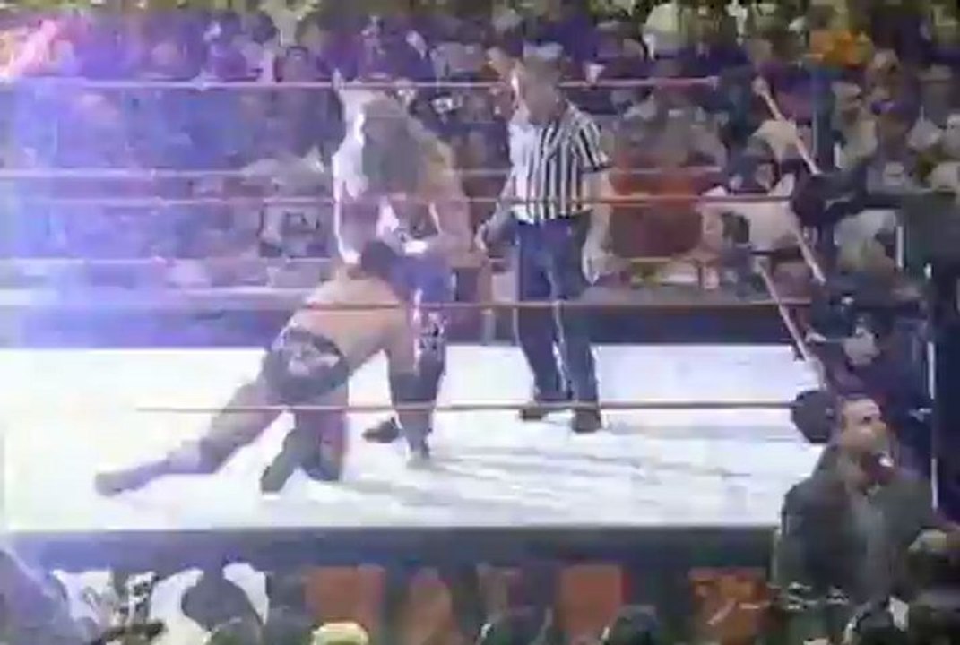 WWF Raw 1998-12-14 - The Rock vs. Triple H