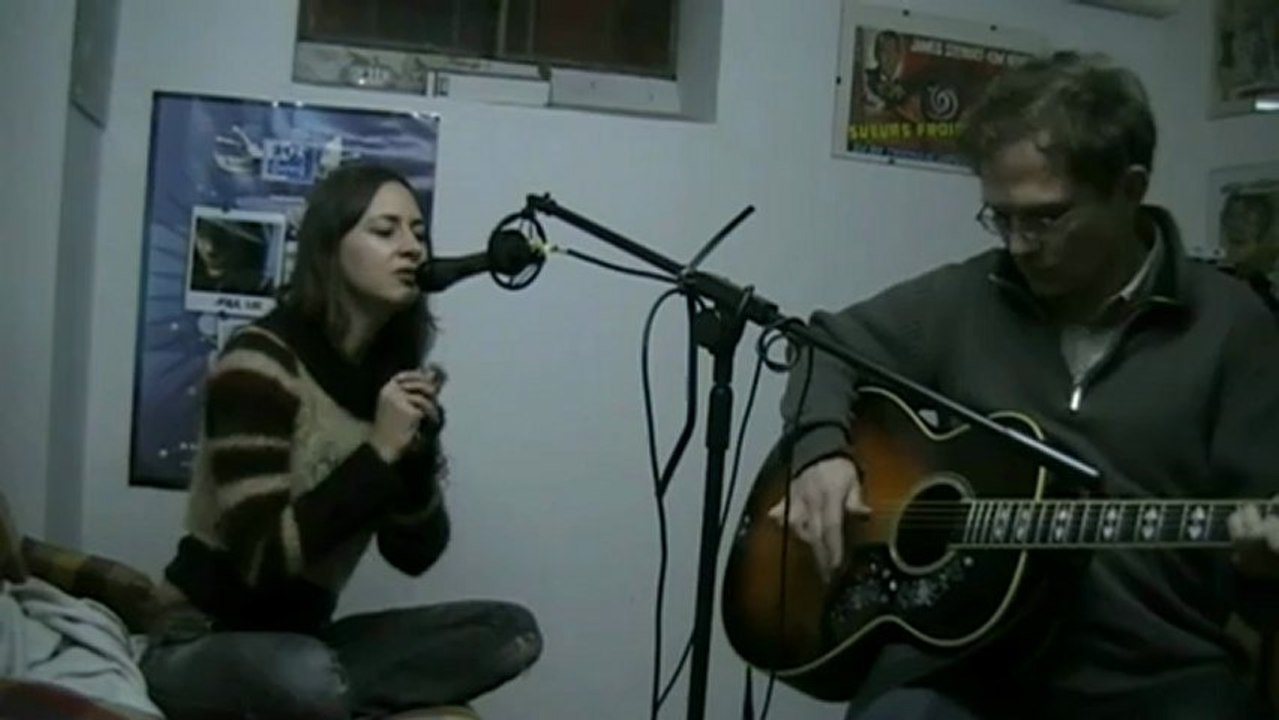 Klervia - Wooden chair  (Angus Stone Cover)