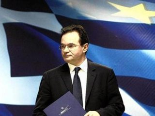 Greece to probe ex-minister over tax scandal