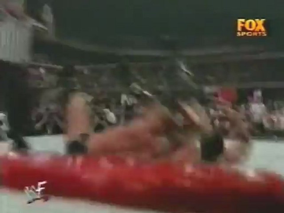 WWF Raw 1999-09-27 - Triple H vs. The Rock