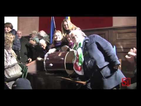 Napoli - La protesta dei dipendenti comunali durante in Consiglio (16.01.13)