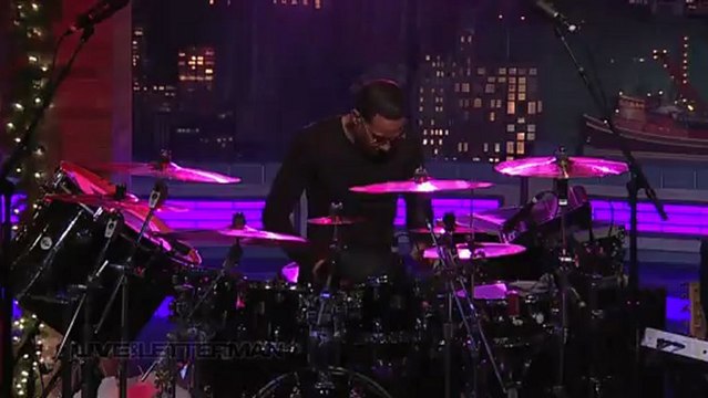 Alicia Keys - Girl On Fire (Live on Letterman)