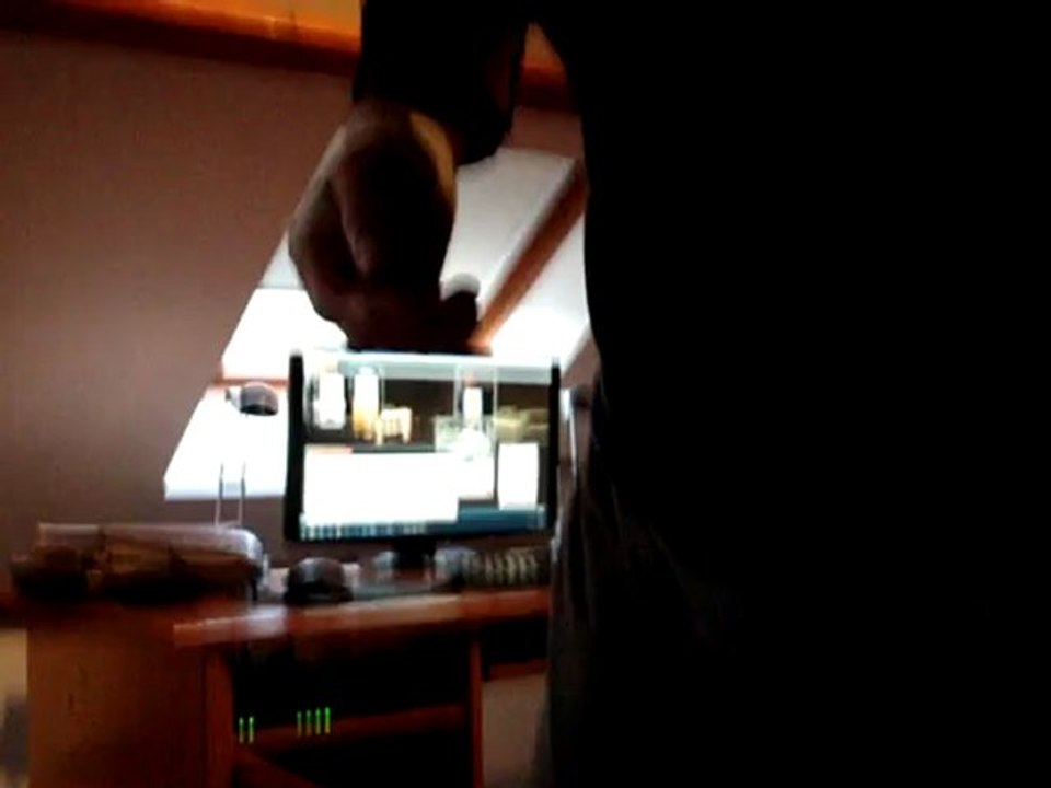 tests une main