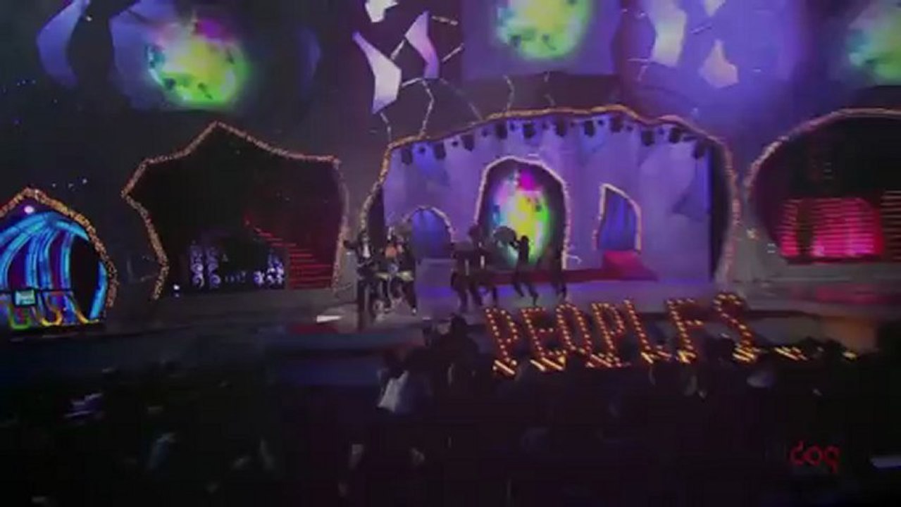 Saqib Zahoor Unbelievable Performance of Subah Hone Na De at People Choice awards 2012