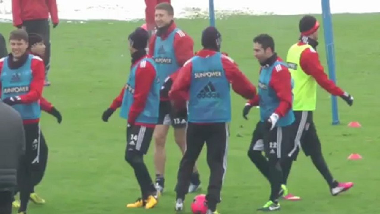 Hyypiä vor Oczipka-Rückkehr: 'Wechsel kann motivierend sein'