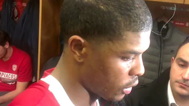 RedPlanet.gr - Χάινς στα αποδυτήρια με Σιένα